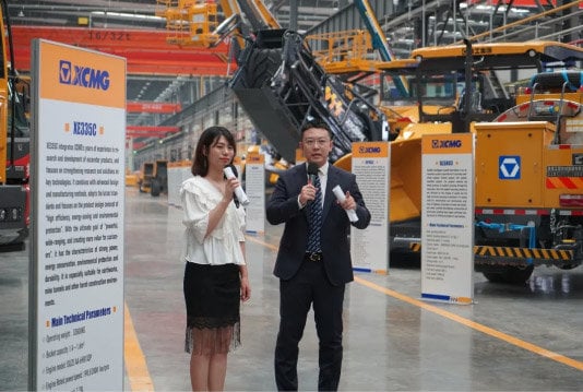 Des ventes extraordinaires de plus de 200 millions! L’émission en direct globale de XCMG est très populaire le long de la Ceinture et la Route!